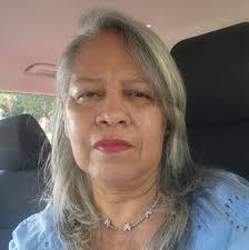 Les solicito que puedan mantener en sus oraciones a los Pastores Henry  Alfaro y su esposa Elena Casco. Hace una semana y media su hijo Aarón de 25  años falleció en un