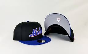 If your hat size falls on or between 7 1/2 to 9 1/4, you will find a hat at our store that will comfortably fit you. New Era Black Blue Visor New York Mets Fitted Hat Exclusive Fitted Inc
