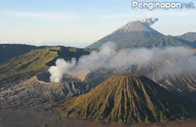 Salah satu pemandangan alam yang indah yaitu gunung rinjani di lombok. Ketinggian Puncak Penanjakan Di Gunung Bromo Penginapan Net 2021