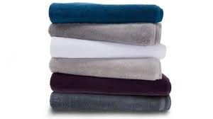 Refresh your bathroom with bathroom towels from our wide range. Best Towels The Best Bathroom Beach And Gym Towels From Under 8 Expert Reviews