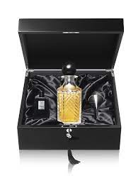 Estee Lauder Scoops Up Niche Beauty Brands Daily Front Row By Kilian Luxury Fragrance Fragrance