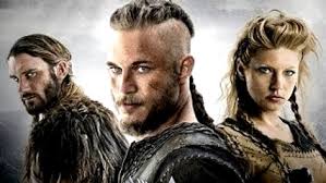 Ragnar lodbrok, un jeune guerrier viking, est avide d'aventures et de nouvelles conquêtes. Vikings Serie 2013 Senscritique