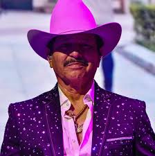 Los @grupoinvasores en la @arenamtyoficial con el duelo de Acordeones.  #ReflectorLive #invasoresdenuevoleon #ArenaMonterrey 📷 @lunahector81