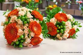 Hochzeitsstrauß und blumendekoration für eure hochzeit kennt sich die straussbar aus. Brautstrauss Raumzauber Sinnwelt