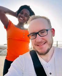 Worth sharing 👩🏼‍🤝‍👩🏻 hope they find each other.