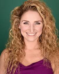 Veronica Robdau's Instagram, Twitter & Facebook