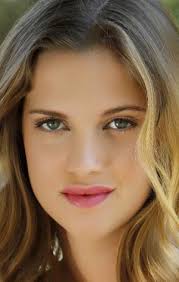 Жулия Палья