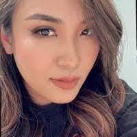 Amber Doan's Instagram, Twitter & Facebook