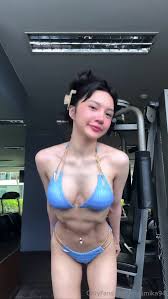 น้องมิกิ Mikimika94 โชว์เสียวในฟิตเนส - EPORNER