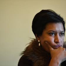 Mayor Bowser alters panel that selects schools chief amid parents' lawsuit 