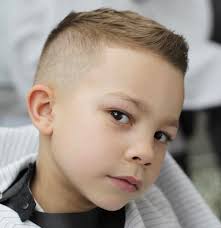 Kleine jungs sind voller spaß. 1001 Ideen Fur Trendy Frisuren Fur Jungs Top Trends Fur 2019