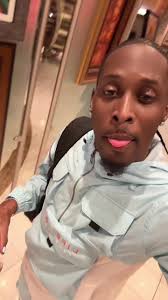 Push it out girl arch yo back