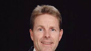 Warren Ferris's Instagram, Twitter & Facebook