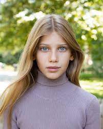 If you are new in the modeling industry, then a minimalist paper portfolio or digital model portfolio may also be a. How To Create The Best Child Modeling Portfolio City Girl Gone Mom