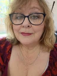 IDNC that I'm 63, twice divorced, mother of 2, grandmother of 4, great  grandma of 1. No real desire to even date let alone marriage. Dating pool  sucks, I'm good over here.