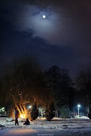 De iarna siberiana este o imprimare de inalta rezolutie pe canvas profesional, avand. Peisaj De Iarna Si O Luna Plina Ascunsa Printre Nori Parcul Bazilescu BucureÈti Foto Vasile Mihai Antonio 21milioane Romania Photo Romania Bucuresti