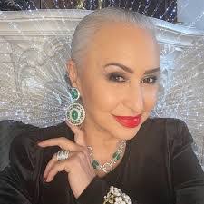 Beverly Feldman's Instagram, Twitter & Facebook