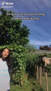 Video Pin Oleh Siti Nuraliza Di L I F E Di 2020 Buku Film Foto Wisata Buku Lagu