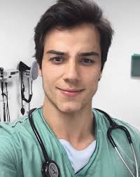 Hari ini, divagojes bawakan senarai top 10, pelakon lelaki paling kacak di malaysia, untuk tahun 2020. Ini 10 Doktor Paling Kacak Di Dunia Malaysia Pula Bagaimana Gempak