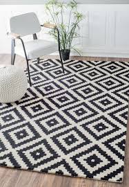 Black And White Mid Century Modern Rug Hand Tufted Kellee Rug On Plushrugs Com Free Shipping On All Orders Black And White Mid Century Modern Rug Midcen Black Area Rugs Rugs Black Rug
