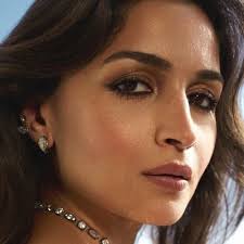 Aastha Sinha (@AasthaSinha17)