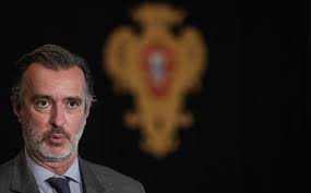 A iniciativa liberal recusou este sábado que tenha havido conversações de mercearia ou cargos com o psd sobre a câmara de lisboa, mas apenas discussões com carlos moedas. Iniciativa Liberal Pede Responsabilidades Politicas A Costa Por Gestao Nas Vacinas Economia Jornal De Negocios