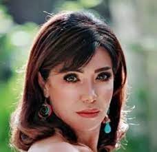 رأفت الهجان هو مسلسل درامي مصري يتكون من ثلاثة أجزاء، من إخراج يحيى العلمي وبطولة محمود عبد العزيز ويدور حول ملحمة وطنية في ملفات المخابرات المصرية عن سيرة البطل المصري رفعت علي سليمان الجمال الذي تم زراعته داخل المجتمع الإسرائيلي للتجسس لصالح. Ù„Ù‚Ø§Ø¡ Ø³ÙˆÙŠØ¯Ø§Ù† Ù‡ Ø¯Ø¯Øª Ø¨Ø§Ù„Ù‚ØªÙ„ Ø¨Ø¹Ø¯ Ø·Ù„Ø§Ù‚Ù‡Ø§ Ù…Ù† Ø­Ø³ÙŠÙ† ÙÙ‡Ù…ÙŠ ÙˆÙ‚ ØªÙ„ Ø´Ù‚ÙŠÙ‚Ù‡Ø§ Ù‚Ù†ØµØ§