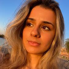 Beatriz Almazán (@beaalmazanc) • Threads, Say more