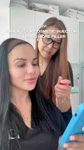 Gloria Osio's Instagram, Twitter & Facebook