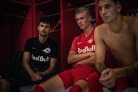 Dominik szoboszlai is a hungarian professional footballer who plays for bundesliga club rb leipzig and the hungary national team. Red Bull Salzburg S Strategy To Beat Liverpool Soccer
