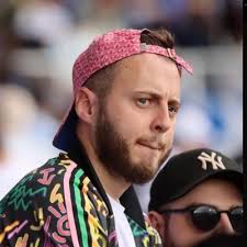 Anthony Mota (@anthomta)