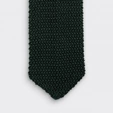 A must for any wardrobe. Ties Beige Habilleur