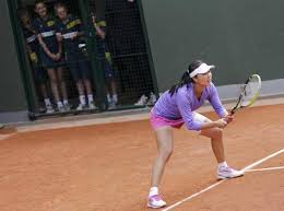 Partita non brillantissima dell'azzurra, che ha commesso 36 gratuiti. Peng Shuai Defeats Camila Giorgi At First Round 2 Chinadaily Com Cn
