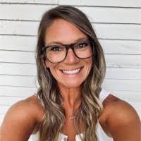 Ashley Paget's Instagram, Twitter & Facebook