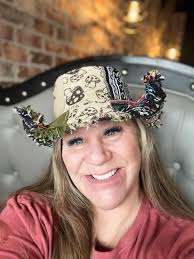 Welcome New Workampers! 👋 Get tips for hitting the road debt free, learn  all about #workamping, and discover numerous remote employment sites, gig  economy apps, and nomadic self employment resources in