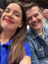 Random snaps of joy. 1. @drbeckyatgoodinside, it was so great seeing you  work your magic in Durham. WHAT A GIFT YOU ARE. (@sima is influencing brown  lipstick here, and we *took note.*)