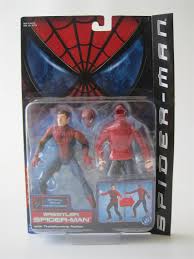 Peter está enamorado de su guapa vecina, pero su escaso carisma. 2002 Toy Biz Spider Man Movie Series 3 Wrestler Spiderman