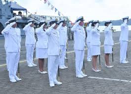 Fuerzas Militares de Colombia - En el muelle principal de la Base Naval  Armada de Colombia 'Málaga' en el Pacífico colombiano, la Fuerza Naval del  Pacífico celebró el ascenso de 18 Oficiales