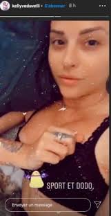 Последние твиты от kelly vedovelli (@kellyvedovelli). Kelly Vedovelli S Affiche En Brassiere Noire Dans Son Lit Sur Instagram Mce Tv