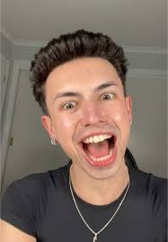 diva is a female version of a hustler by Beyonce (chooky cover)