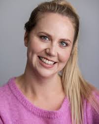 Alex Bonham's Instagram, Twitter & Facebook