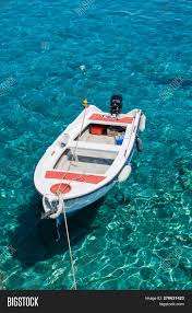 Crete (საბერძნეთში) და neos marmaras (საბერძნეთში). White Boat Crystal Image Photo Free Trial Bigstock