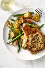 In another bowl, combine egg yolks and sugar, and whisk to blend. 60 Easy Fall Dinner Ideas Quick Weeknight Meals For Autumn