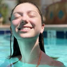 Thankful for cold water in this heat 💙