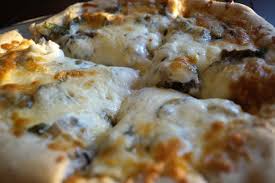 Copycat Recipe Of Uno S Grill Restaurant S Shroom Deep Dish Pizza Yowza I Did It Unhealthy Food Recipes Deep Dish Pizza
