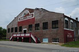 The Depot Square Gallatin Tn Google Search With Images Gallatin Sumner County Towns