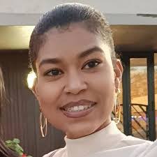 Claudia Oliphant's Instagram, Twitter & Facebook