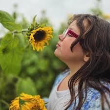 🌻 Happy National Daughter Day 🌻 Have your roots planted deep in Messiah.  Grow in Him. Get your strength from Him. Let Him make you strong in the  faith as you have