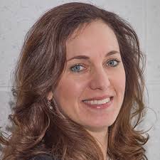 2017 Business Excellence Winner: Martha Stone of Cross Roads House