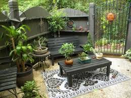 Patio Designs For Small Spaces Small Patio Design Small Outdoor Patios Small Patio Spaces